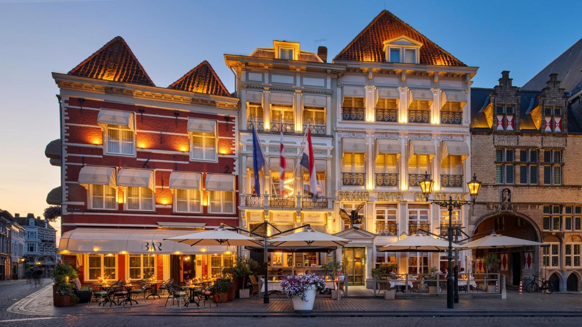 Grand Hotel En Residence De Draak Берген-оп-Зом Экстерьер фото